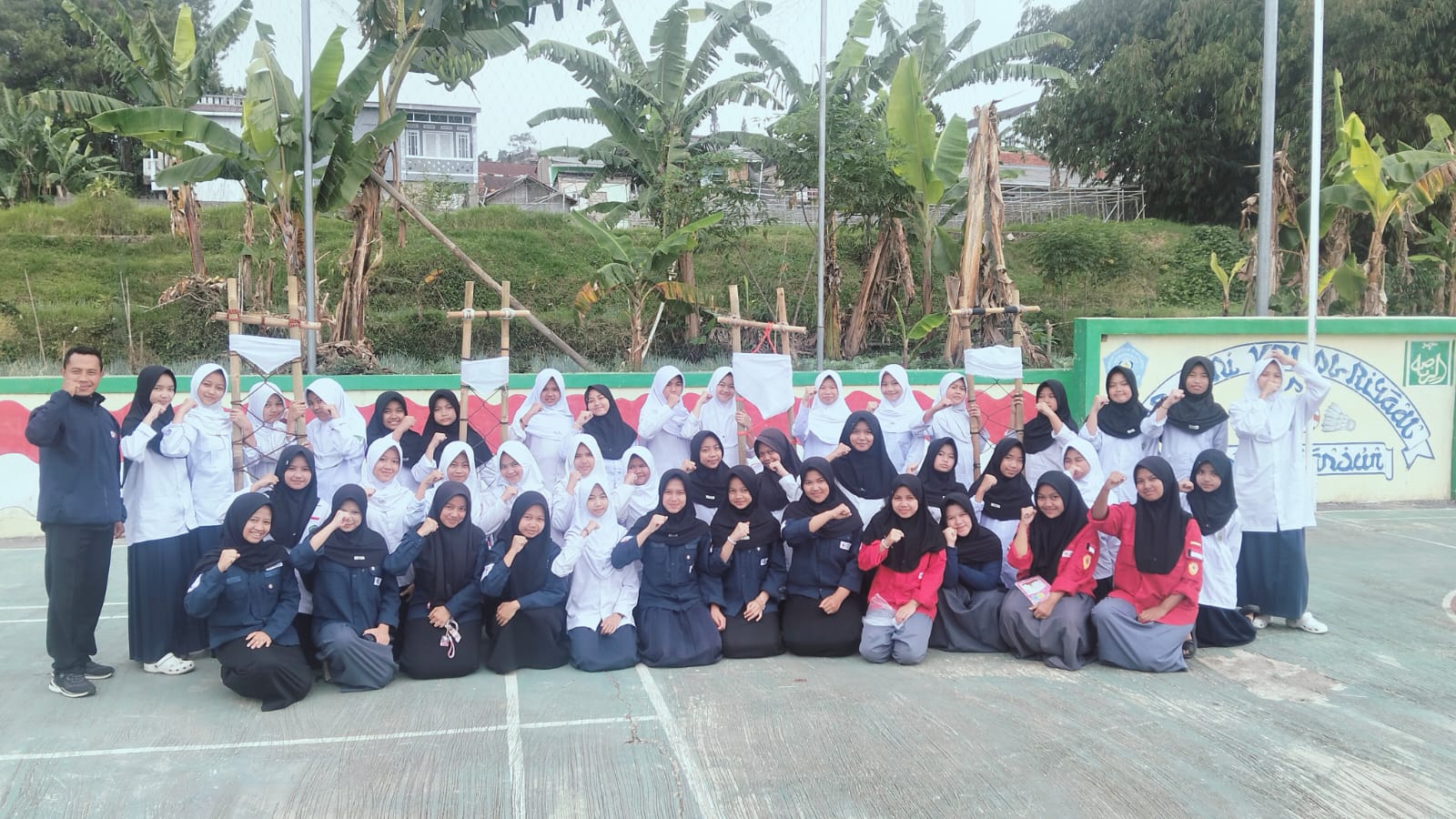 Pelatihan dan pelantikan PMR tingkat Madya tahun 2026